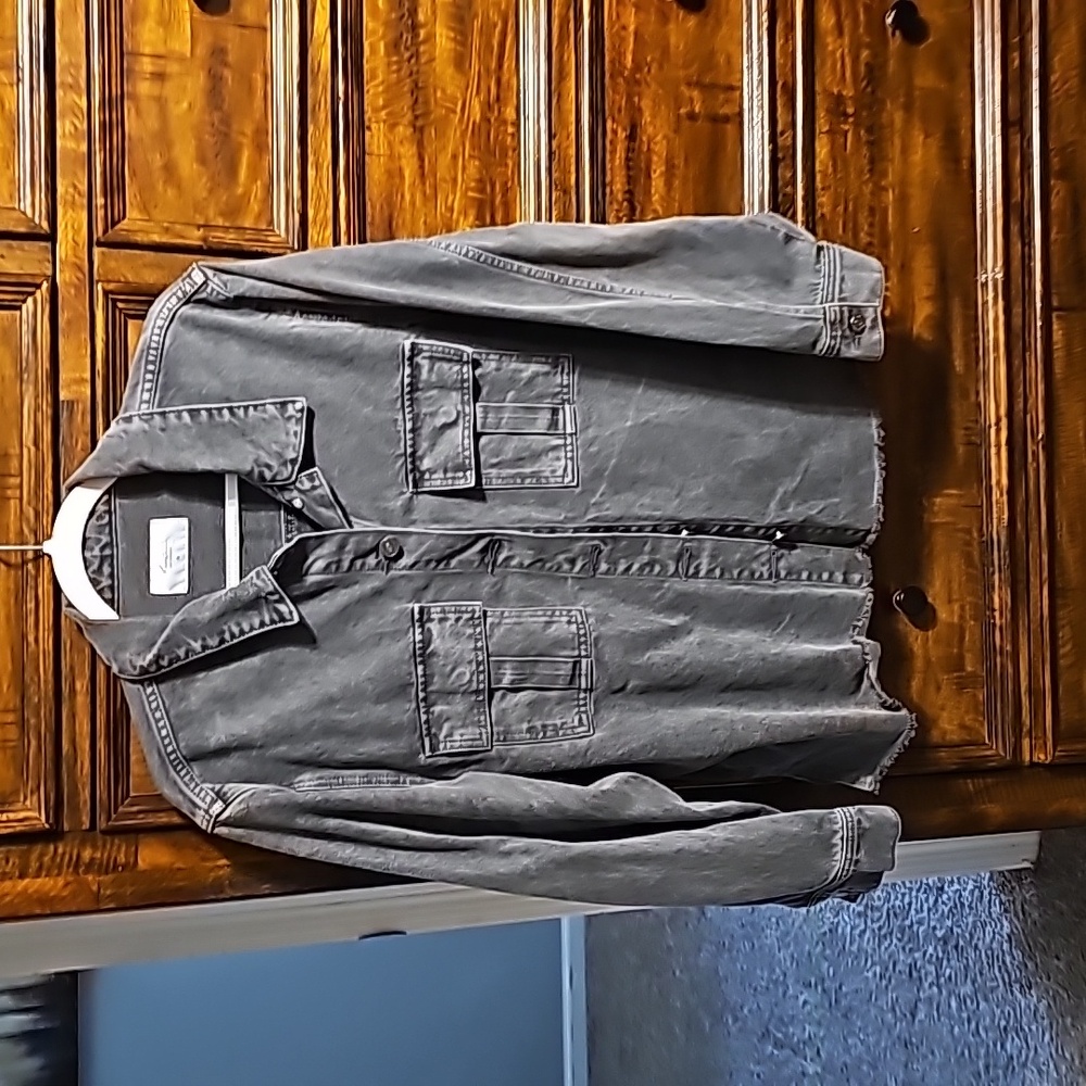 KanCan Womens sz xlg charcoal Grey colored jean jacket.